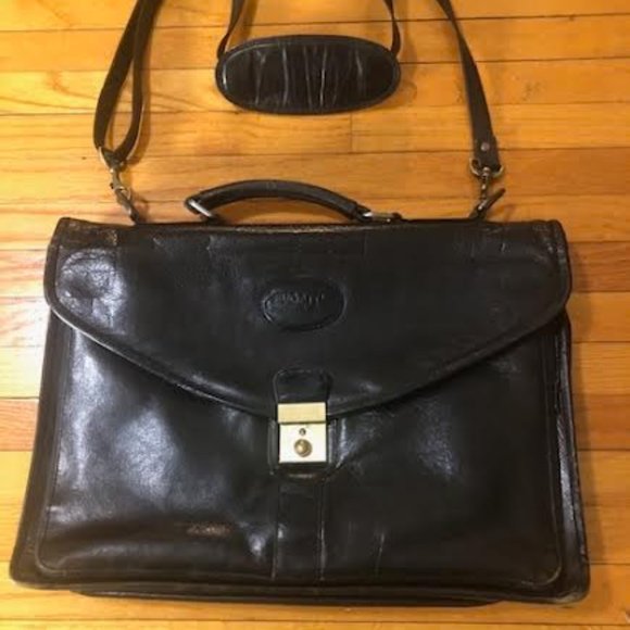 Bugatti vintage leather messenger/laptop bag - Picture 1 of 4